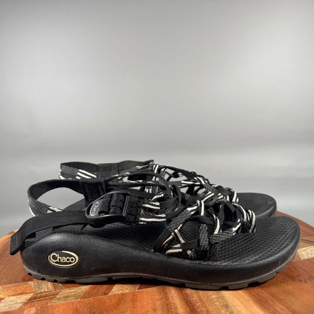 Chaco Z Cloud X2 Sandals Womens 7 Black White Double Strap Toe Loop Hiking Trail